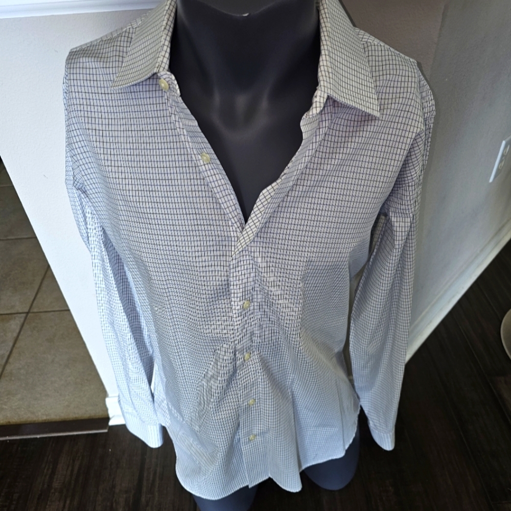 Tom James Custom 16 1/2, 34 Sleeve Button-down Shirt